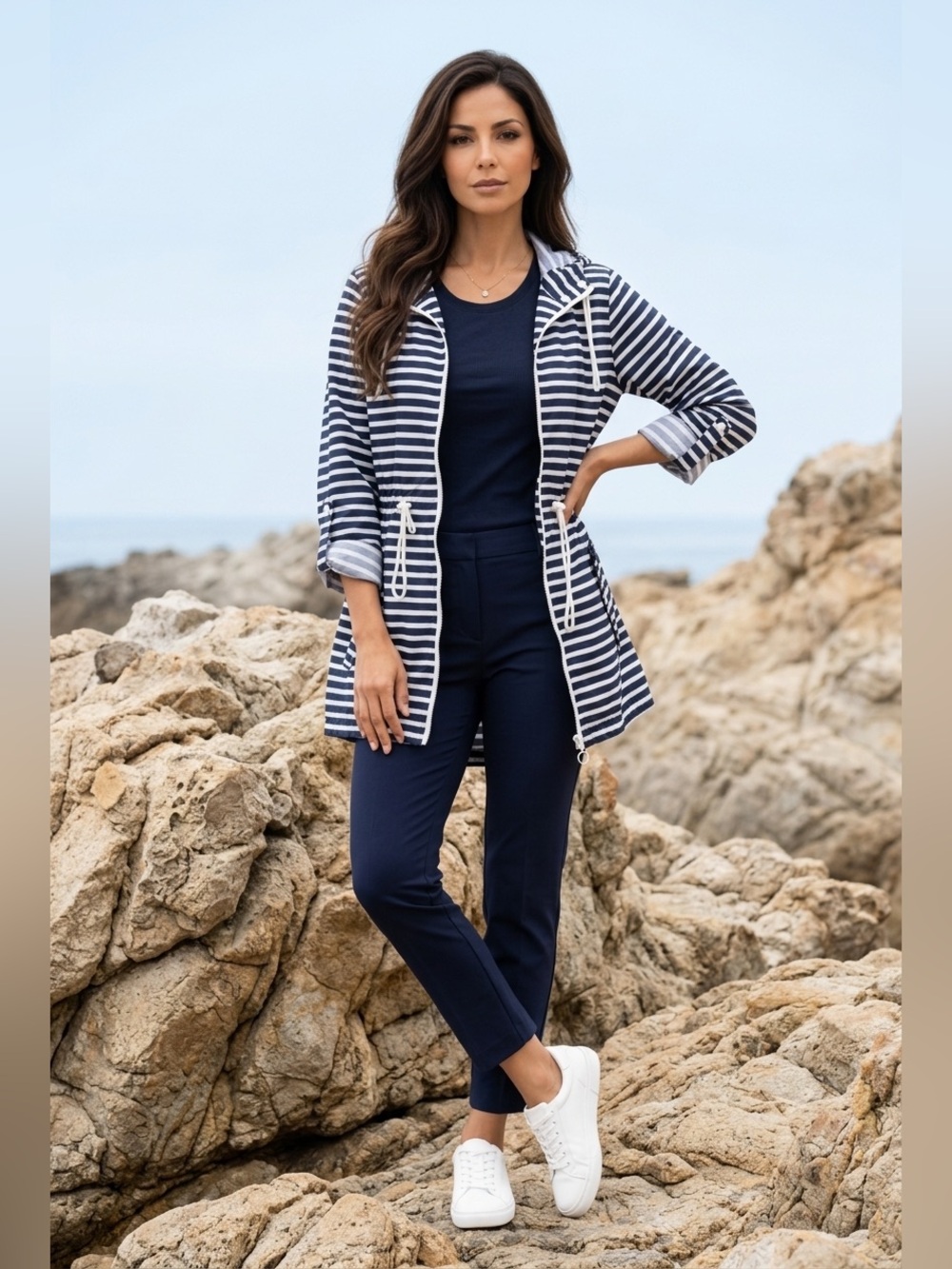 Big Chill Women’s Hooded Raincoat Blue White Striped, Drawstring Waist M